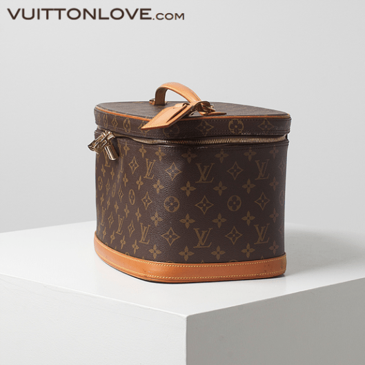 Louis Vuitton necessar Nice Monogram Canvas Vuitton Love 2