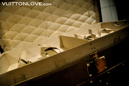 Louis Vuitton fabriken atelier tillverkning vaskor Asnieres-sur-Seine Vuitton Love 40