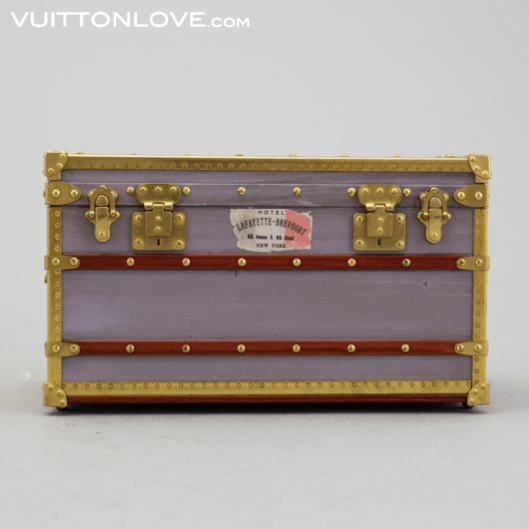 Louis Vuitton Zink Trunk Koffert Miniatyr Bukowskis Vuitton Love