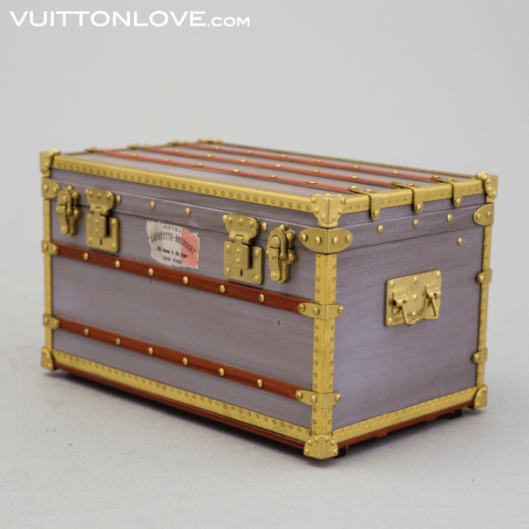 Louis Vuitton Zink Trunk Koffert Miniatyr Bukowskis Vuitton Love